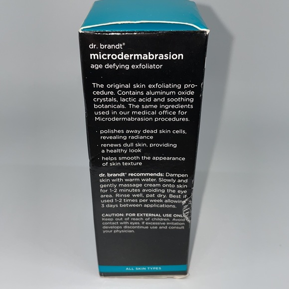 Dr. Brandt Microdermabrasion Age Defying Exfoliant - Picture 8 of 10
